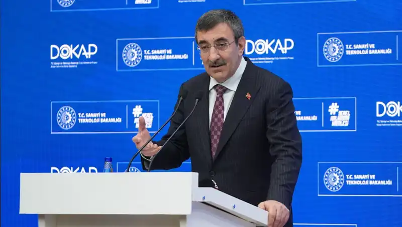 Cevdet Yılmaz'dan Çarpıcı Ekonomi Açıklamaları: Enflasyonla Mücadele Stratejisi