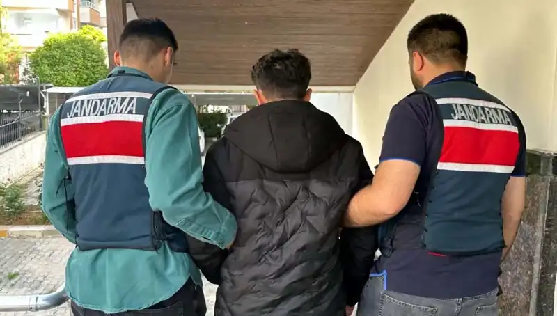 Türkiye'de Dolandırıcılık Skandalı: 4 İl'de 35 Kişi Tutuklandı!