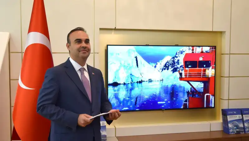 Türkiye Antarktika'da Bilim Üssü Kurarak Küresel Araştırmalara Katılacak