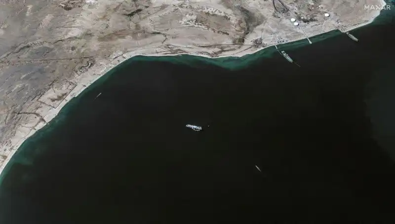 Yunan Gemisine Yapılan Saldırı: Mürettebatı Korkunç Bir Tehlikeden Kurtardı