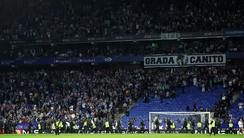 Futbol Maçı Öncesi Sıra Dışı Olay: 13 Yaralı, Terör Bağlantısı Yok