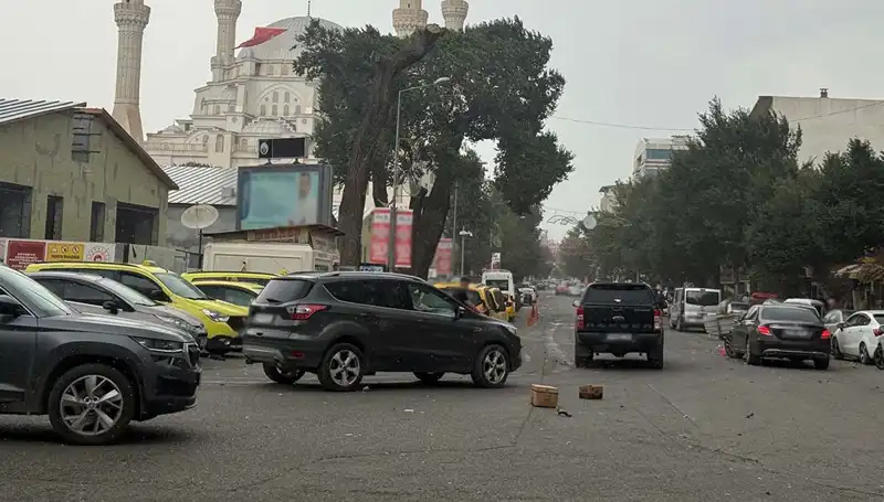 Iğdır'ı Vuran Fırtına: Pencereleri Paramparça Etti ve Sokakları Suya Boğdu