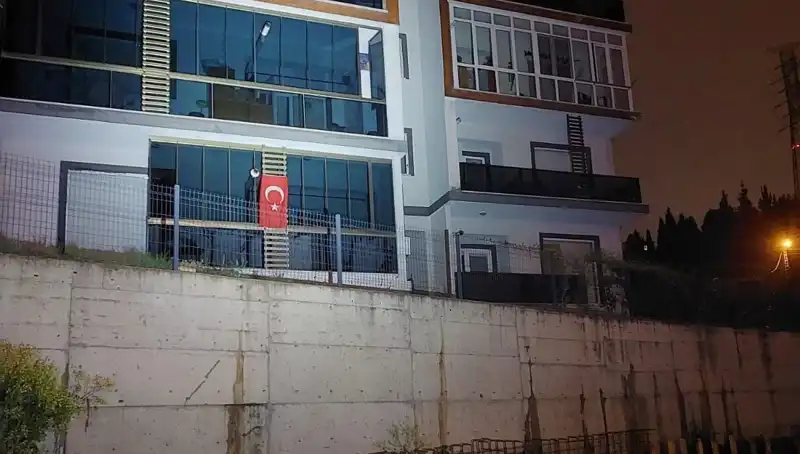 Sakarya'da Acil Durum: Dört Katlı Apartman Tahliye Edildi!