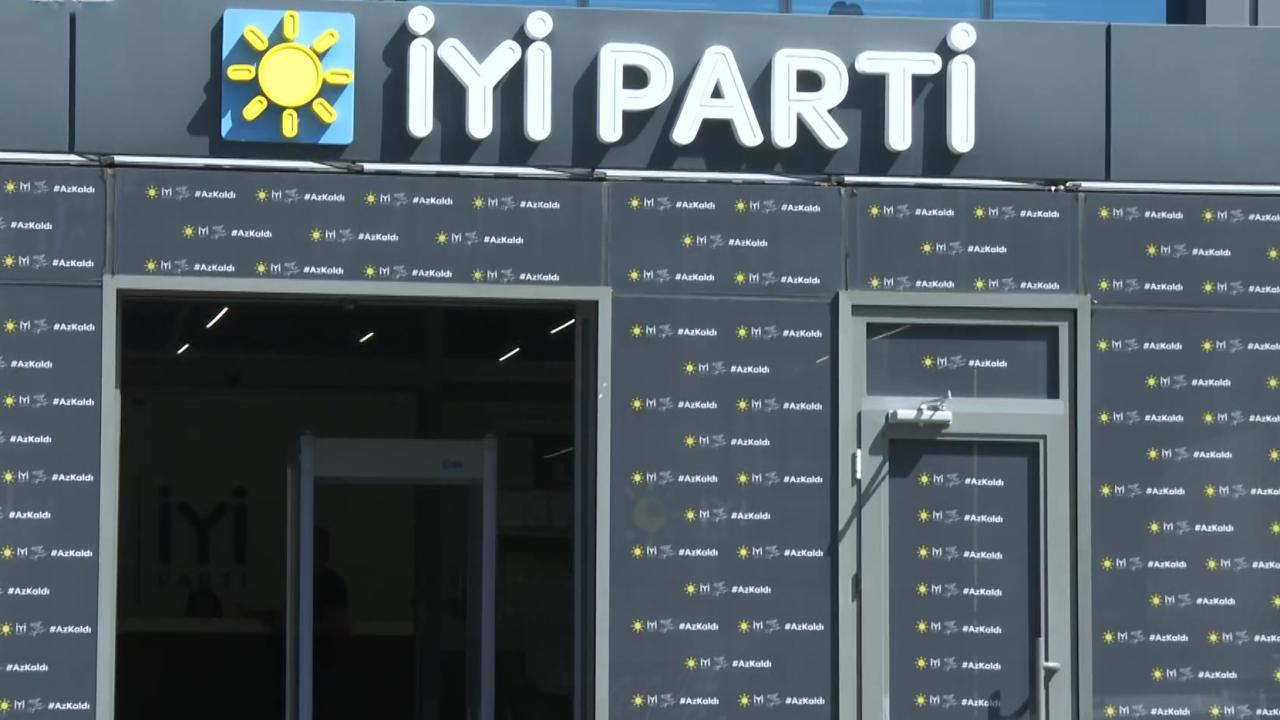 Karaman İyi Parti'den Ayrıldı