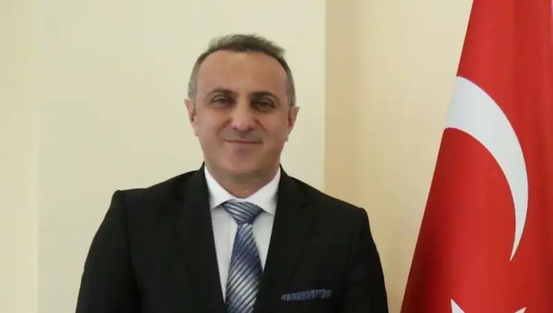 Gümüşhane Üniversitesi Rektörü Prof. Dr. Oktay Yıldız Kimdir: Kariyeri ve Vizyonu