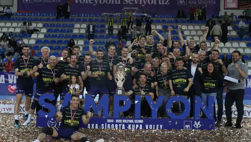 Voleybolda Fenerbahçe, Kupa Voley'de Şampiyonluğa Uzandı!