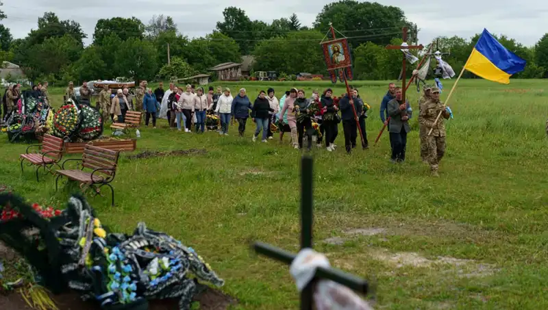 İngiliz Asker Ukrayna'da Hayatını Kaybetti: Çatışmaların Gölgelerinde Bir Kahraman