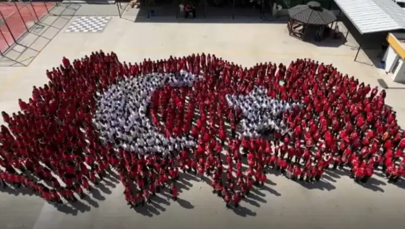 Bin 300 Öğrenci Tek Haritayla Geleceğe Adım Atıyor