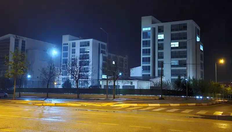 Öğrencilerin Sırtını Yere Getiren Zehirlenme Vakası: 56 Gencin Hastaneye Kaldırılması