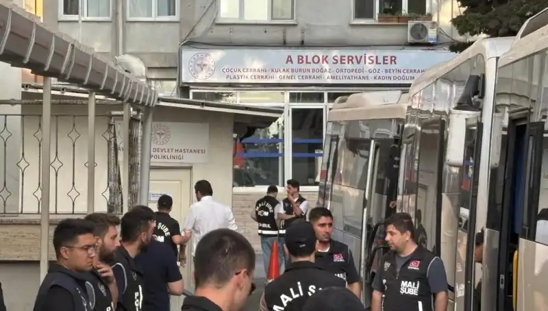 İstanbul'da İBB Soruşturmasında 25 Şüpheli Adliyeye Sevk Edildi!