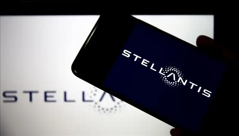 Stellantis’in Fabrika Kapanmaları: Otomotiv Sektöründe Yeni Bir Kriz Mi Geliyor?