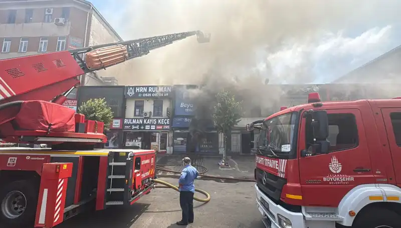 Ümraniye Oto Sanayi Sitesi'nde Şok Yangın: Alarm Zilleri Çaldı!