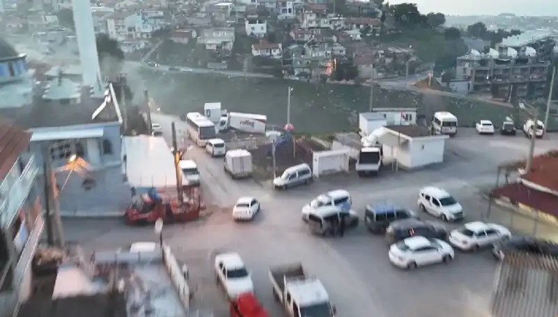 İzmir’de Dev Operasyon: 99 Gözaltı ve 133 Kişi Soruşturuluyor!