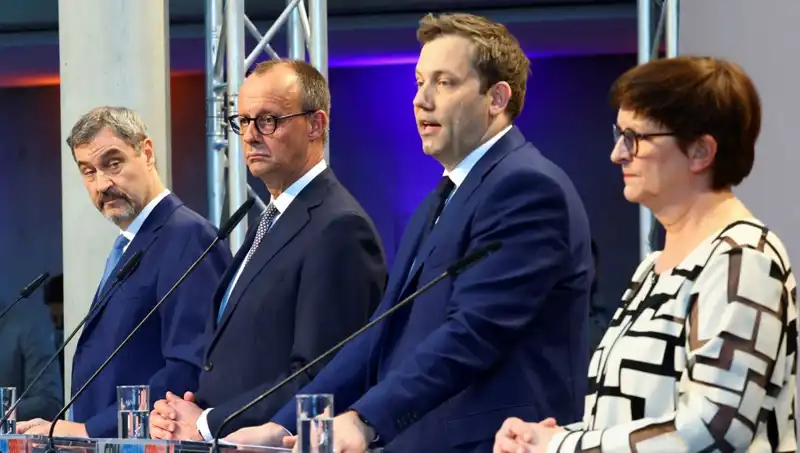 Almanya'da "GroKo" İle Yeni Dönem: SPD Üyeleri Koalisyonu Onayladı