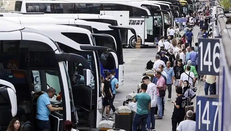 İstanbul'dan Göç Edenlerin Sayısı Rekor Kırdı: 369 Bin 453 Kişi Ayrıldı