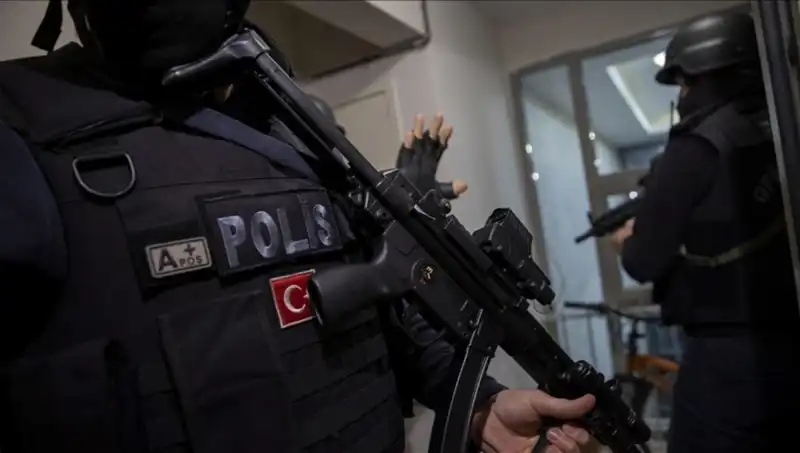 Türkiye'nin 17 İlinde DAEŞ'e Yönelik Dev Operasyon: 89 Gözaltı