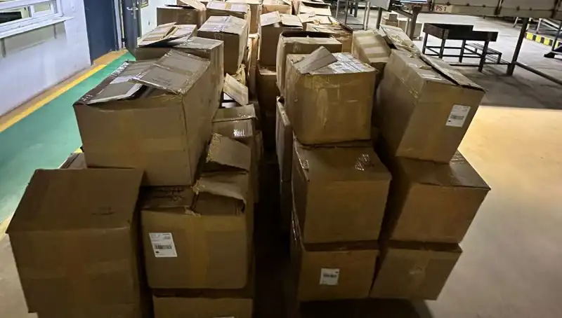 Kargo Şirketinde Yapılan Baskında Kaçak Tütün Stoku Ortaya Çıktı